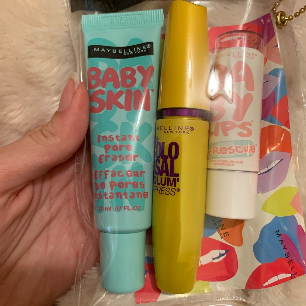 Maybelline makeup kit
